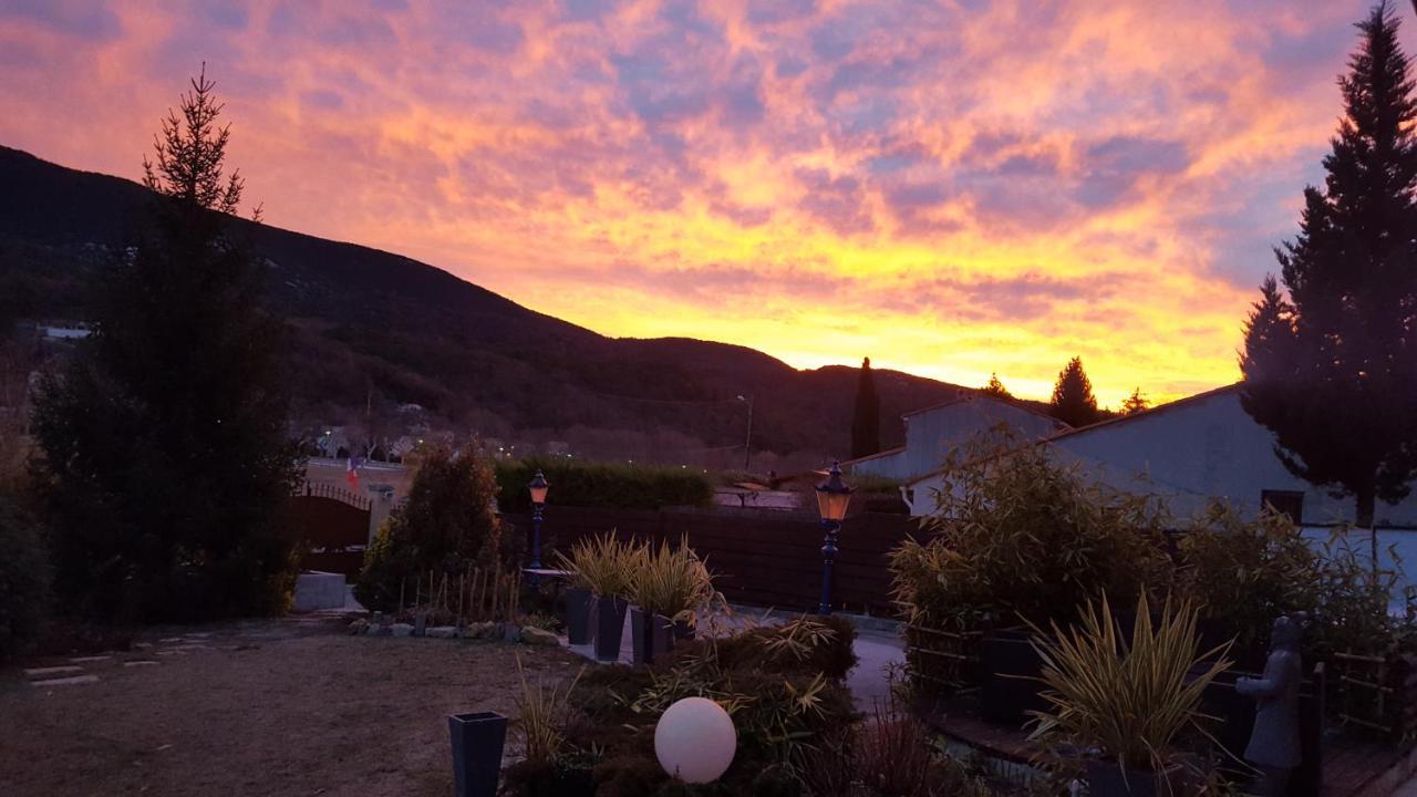 Les Bambous B&B Levens Exteriér fotografie
