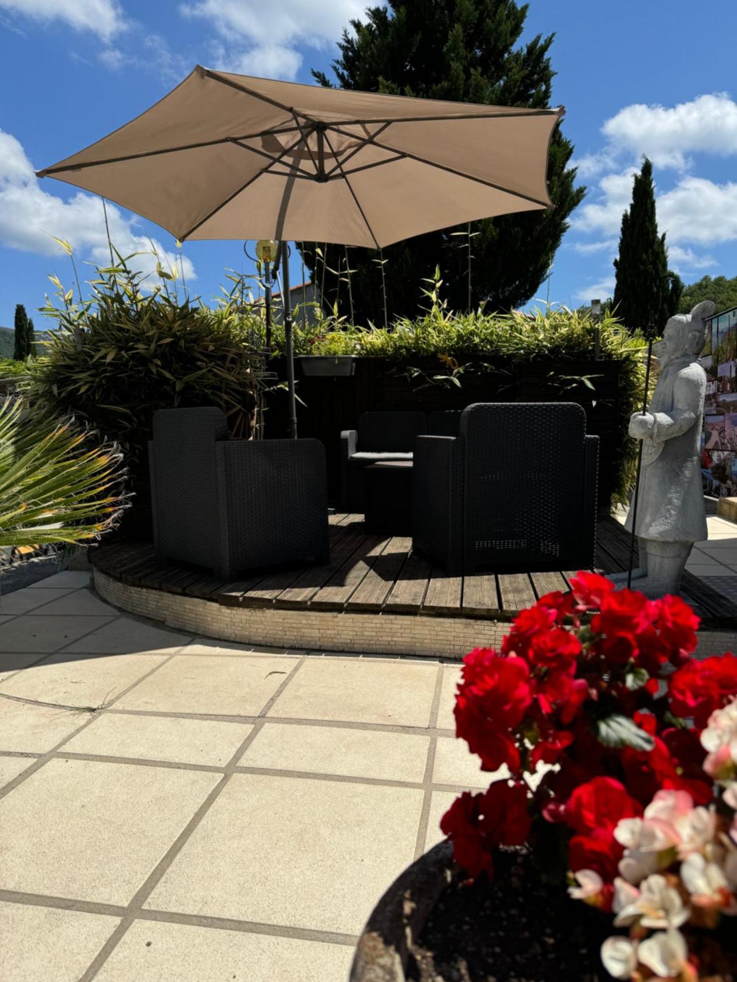 Les Bambous B&B Levens Exteriér fotografie